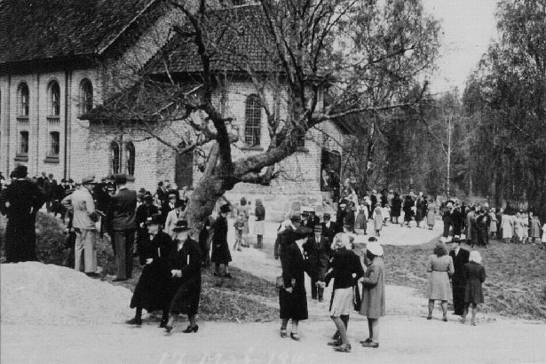 Holla Kirke 17 Mai 1942 a.